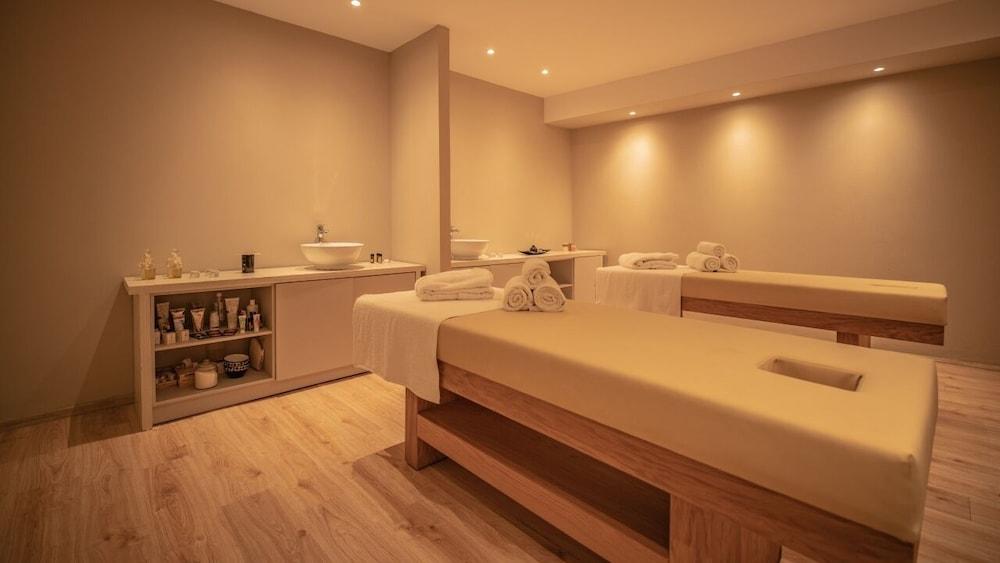 Selyria Resort Циливи Екстериор снимка